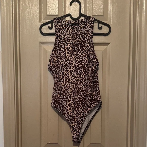 Leopard Print bodysuit - Picture 1 of 3